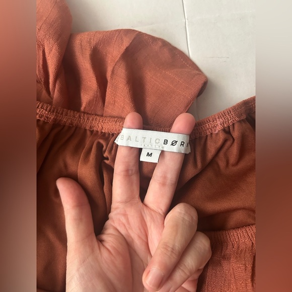 Baltic Born Women’s Magnolia Off Shoulder Mini Dress Size Medium - Picture 3 of 7